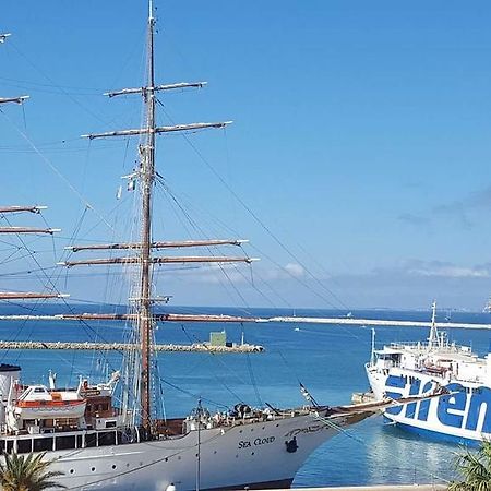 Alla Marina Bed And Breakfast Trapani Bagian luar foto