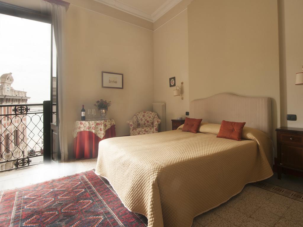 Alla Marina Bed And Breakfast Trapani Ruang foto