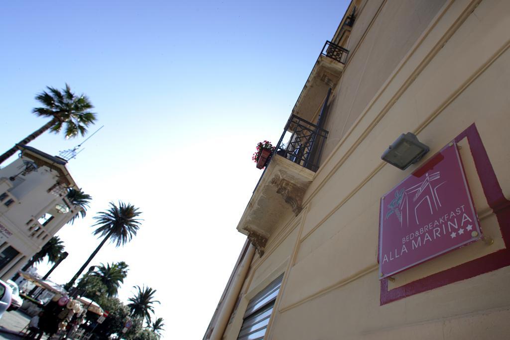 Alla Marina Bed And Breakfast Trapani Bagian luar foto