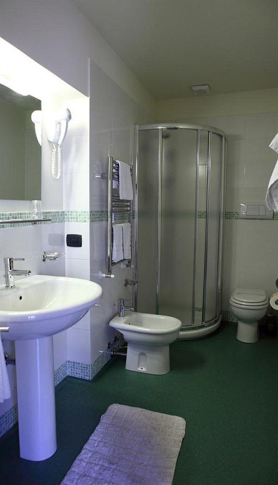 Alla Marina Bed And Breakfast Trapani Bagian luar foto