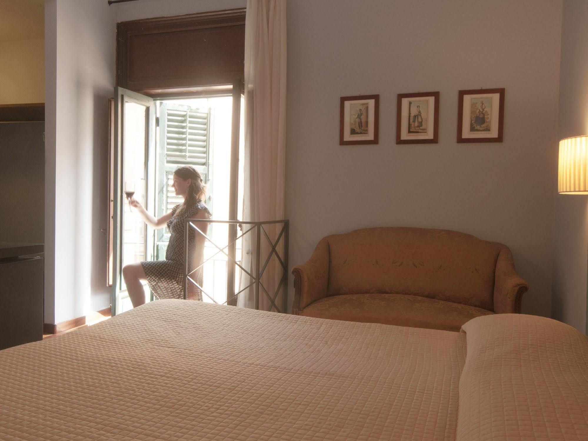 Alla Marina Bed And Breakfast Trapani Bagian luar foto