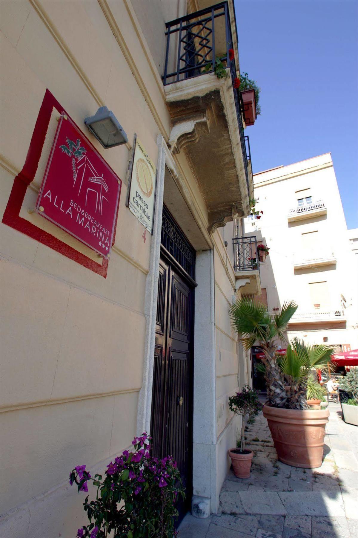 Alla Marina Bed And Breakfast Trapani Bagian luar foto