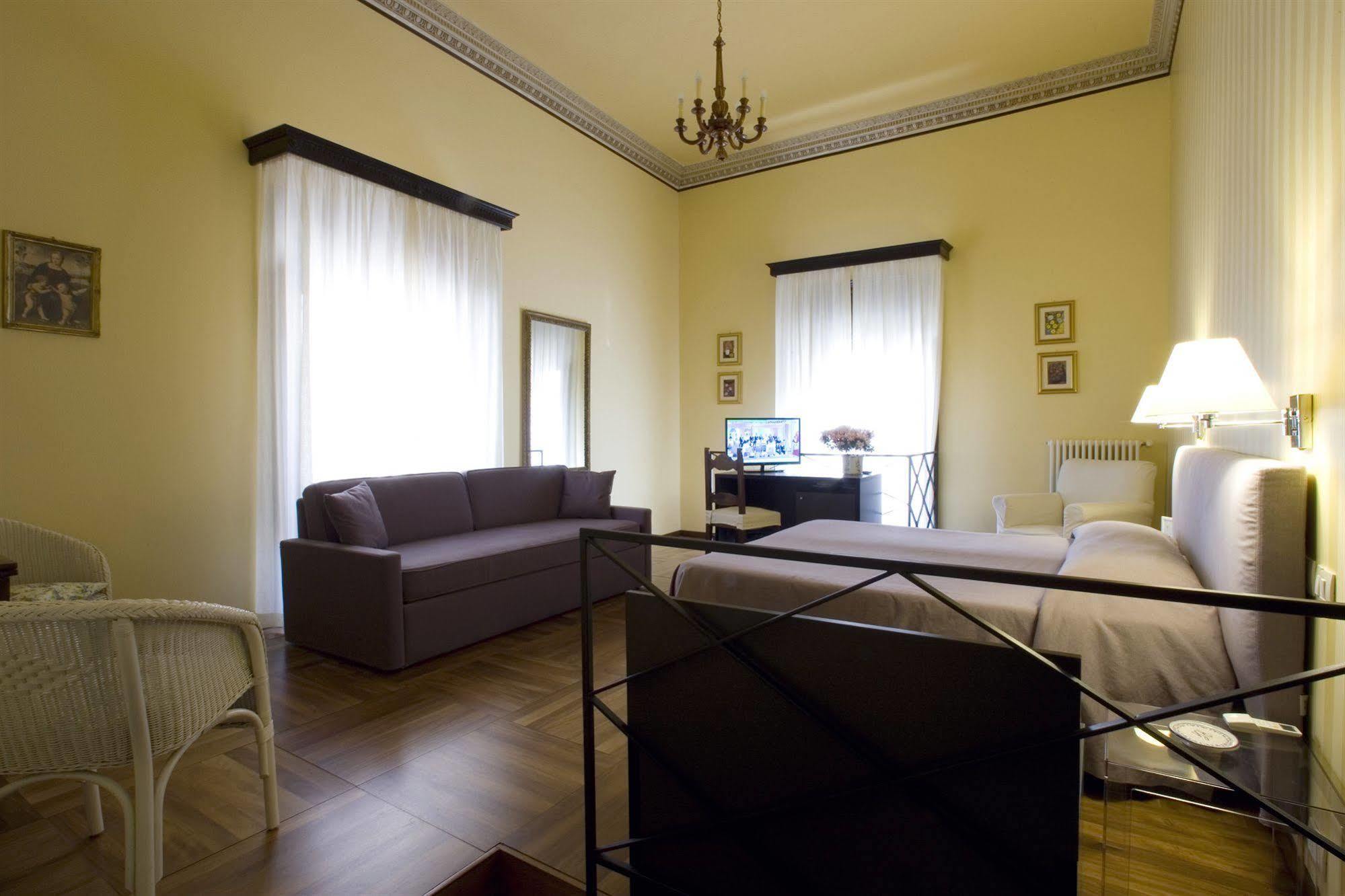 Alla Marina Bed And Breakfast Trapani Bagian luar foto